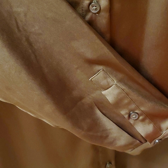 Small Button Up Dress - Picture 4 of 4